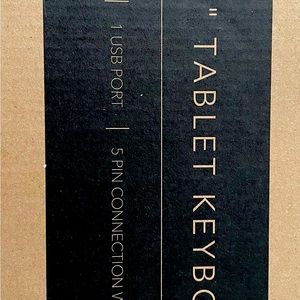 10.1” keyboard. USB port with 5 pin connection.